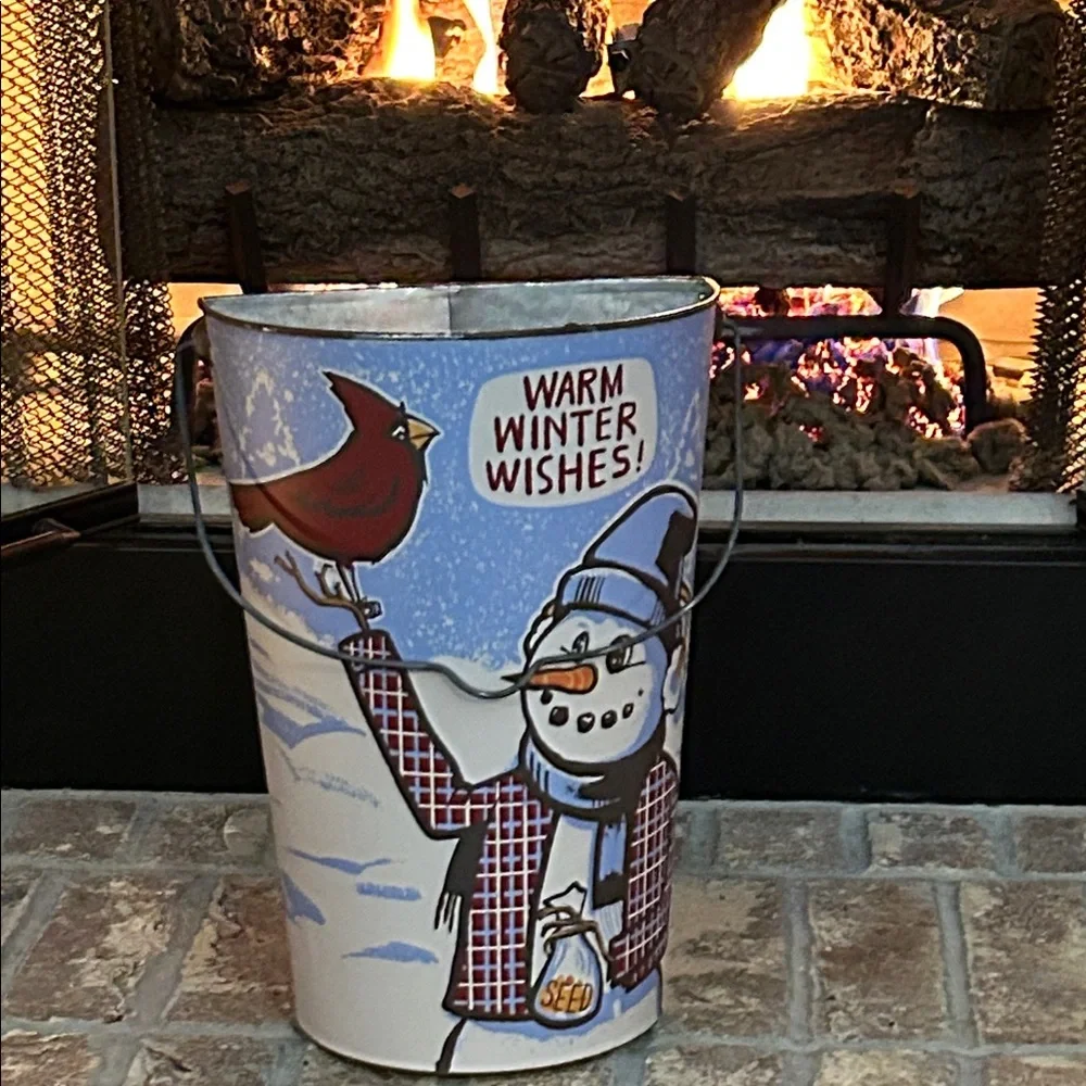 NEW! Vintage Inspired Winter Snowman Metal Wall Pocket Metal Bucket Vase